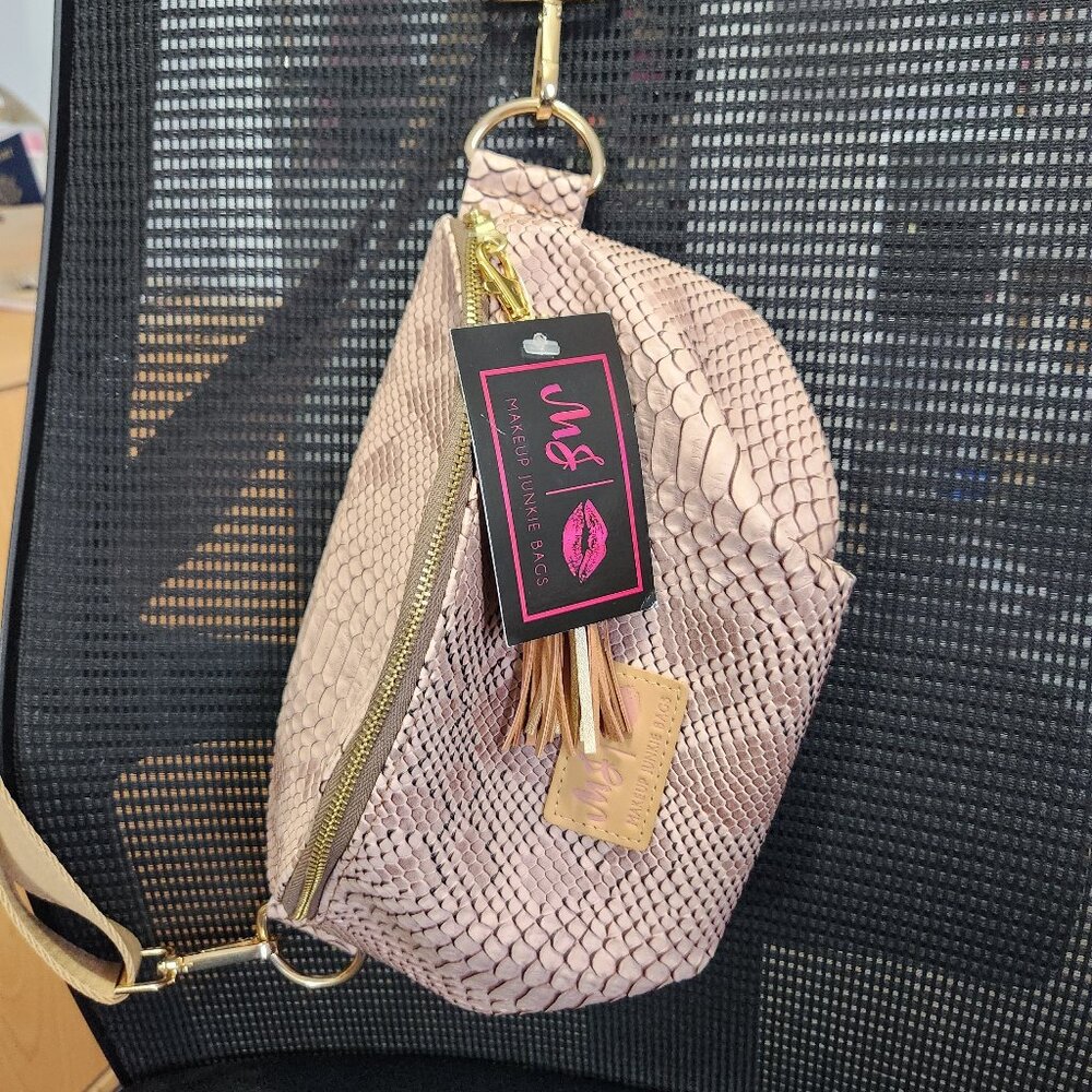 NWT Makeup Junkie Sidekick - Copperazzi/Leopard